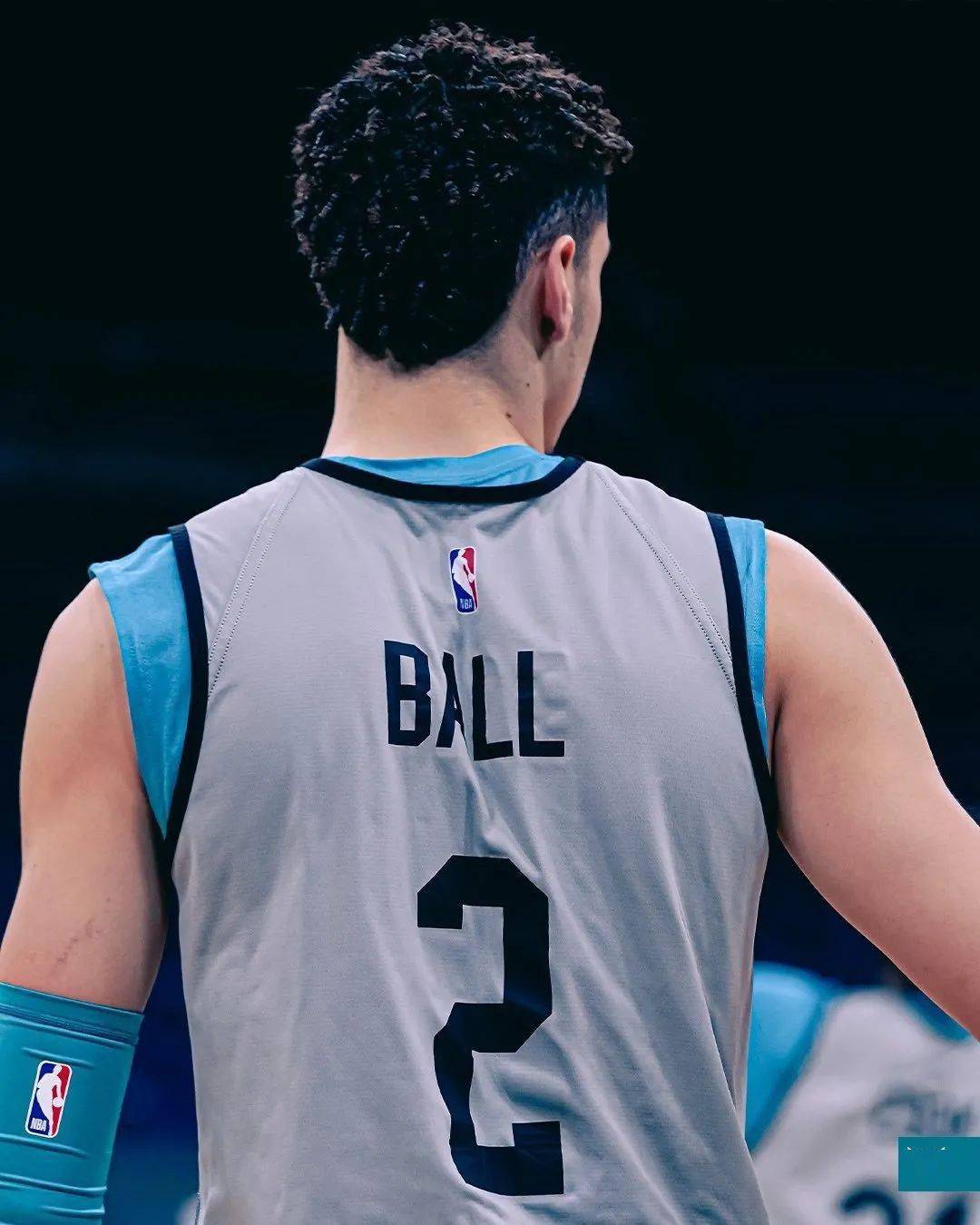 键战役中铩 键战役中铩