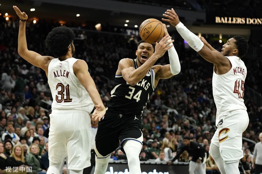 火花四溅 火花四溅